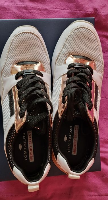 Tom Tailor оригинални обувки с платформа на.40