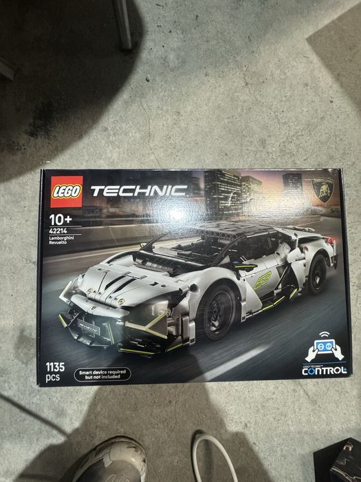 Lego Technic cu Control de pe telefon