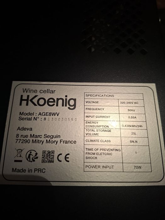 Racitor de vinuri, 8 sticle, H.Koenig, AGE8, negru
Cod produs: AGE8