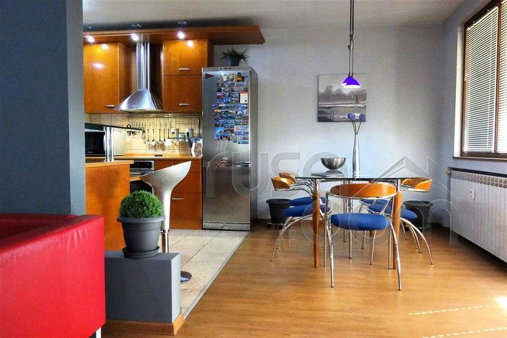 Продава се Тристаен апартамент в Русе, Алеи Възраждане - 98 кв.м за 2143 €/кв.м - Снимка #3