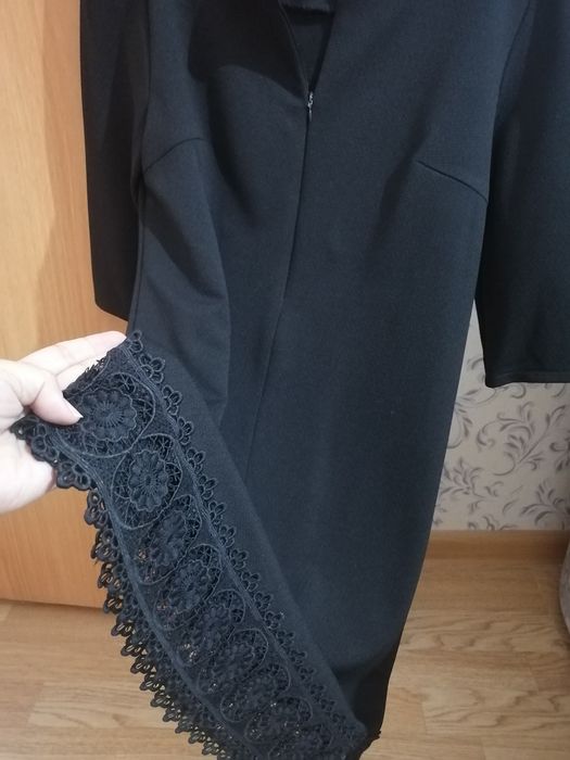 Платье чёрное 42 р