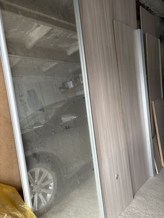 Продам шифонер .