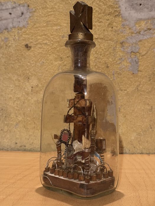 Уникално ръчно изработено луксозно бижу в бутилка