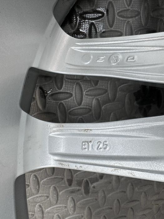 18-цола 5х112 - Audi - A4-A5-A6-Q3-Q5