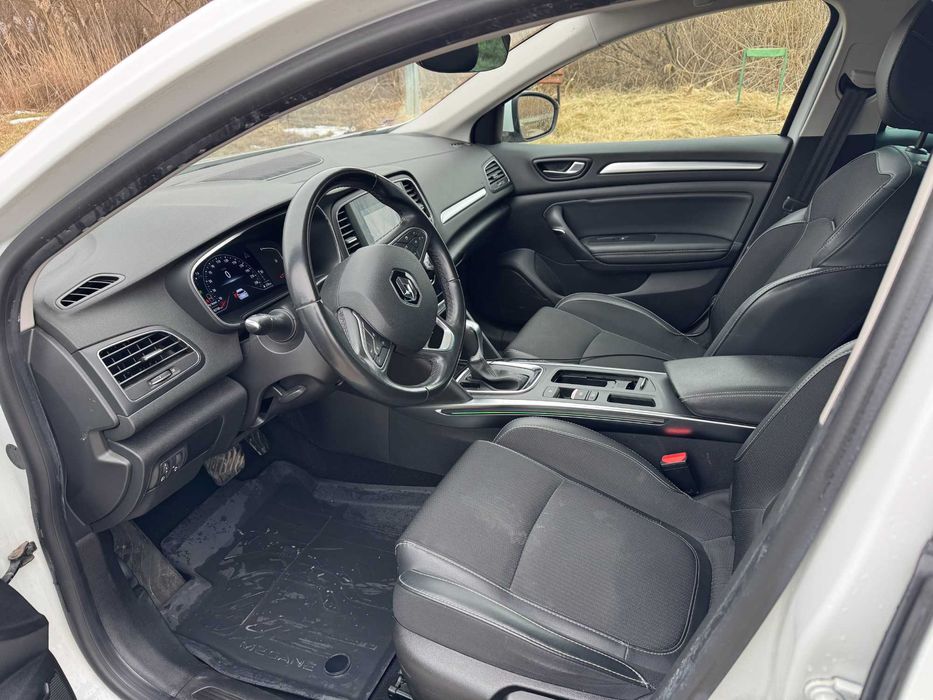 Renault Megane 4 Estate benzina cutie automata 159 TCe 116CP Intens