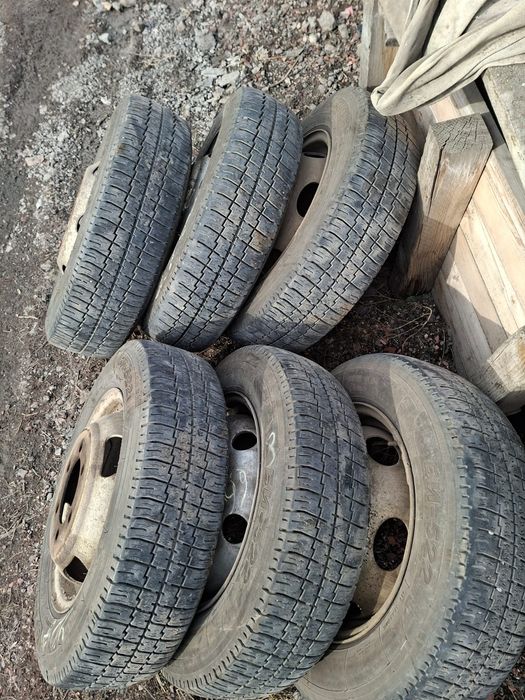 Продам резину на Газель