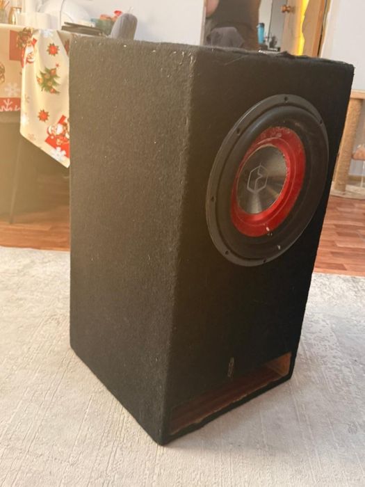 Продам сабвуфер урал 80л