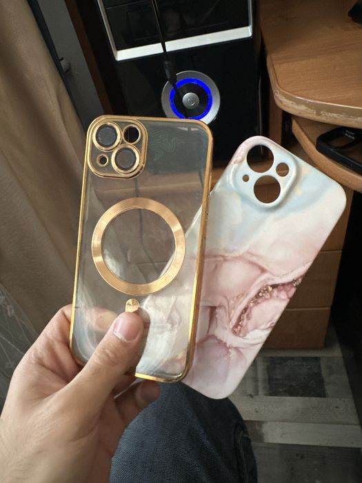 Чехлы на айфон 13