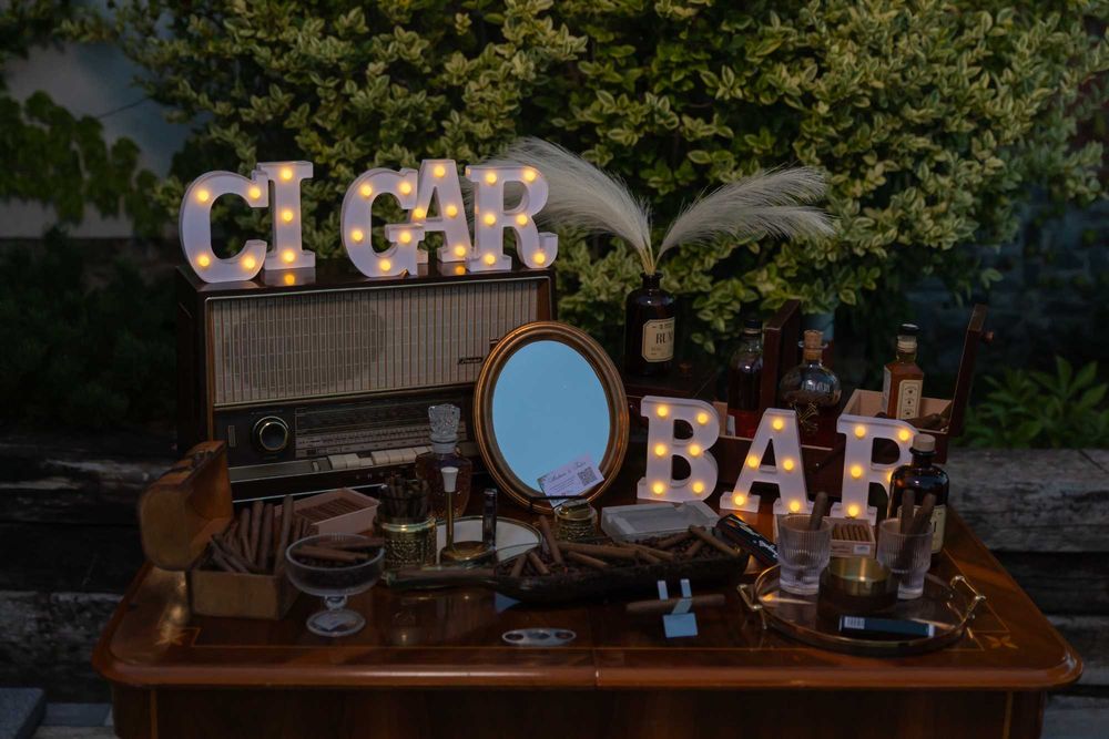 Se vinde Cigar Bar Mobil pentru Evenimente