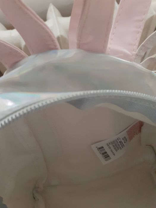 Детска раничка и чантичка