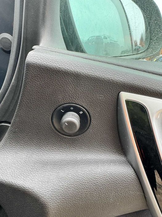 Dezmembrez Opel Astra J 1.6CDTI cod motor B16DTH manuala 6+1 an 2014