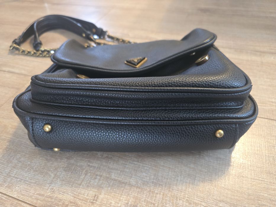 Дамска чанта Guess