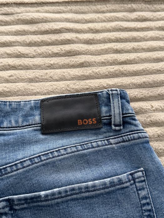 Hugo Boss,blugi pt.bărbați,măr.M-L(33/30)