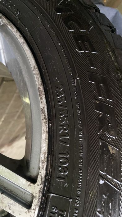 Продам Диски с резиной от мерседеса