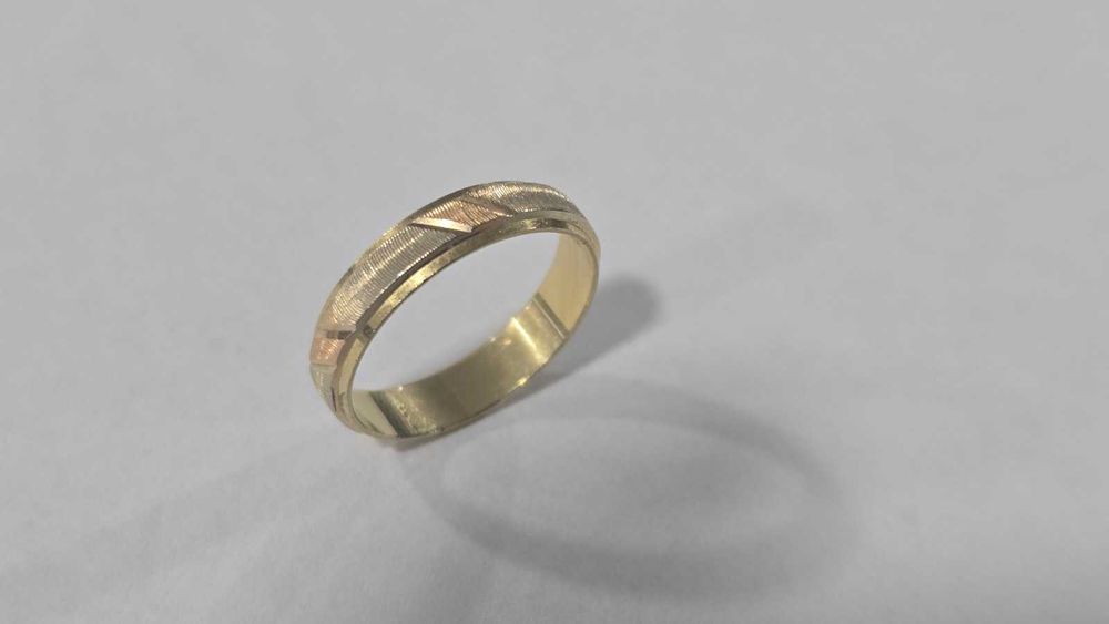 Златна халка  2,7гр. 18 карата