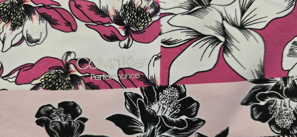 Дамско оригинално клинче.    Като ново. CALVIN K