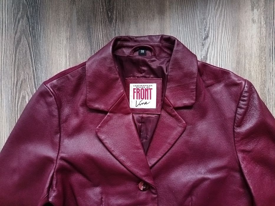 Front  Дамско Сако