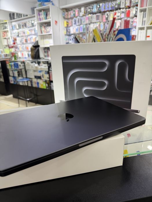 MacBook Pro 14 M3 pro 18/1Тб 100%