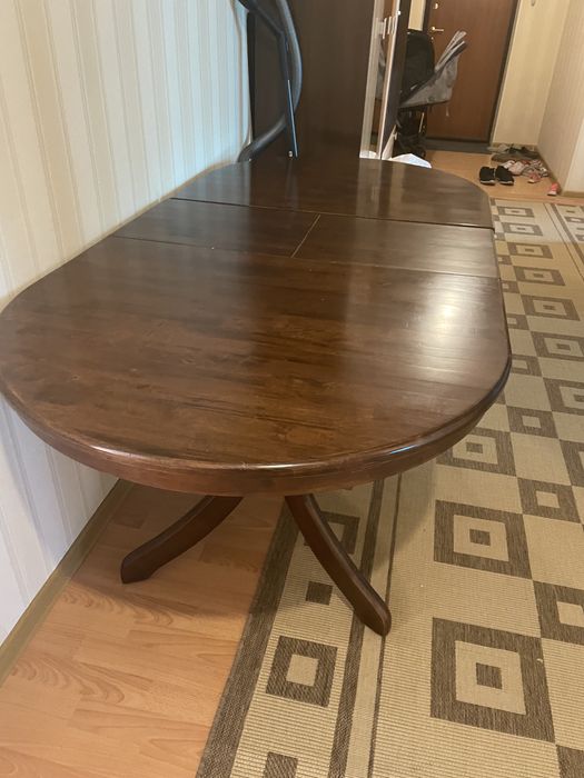 Продам дубовый стол