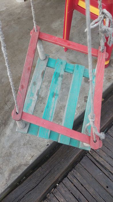 Садовая детская качеля