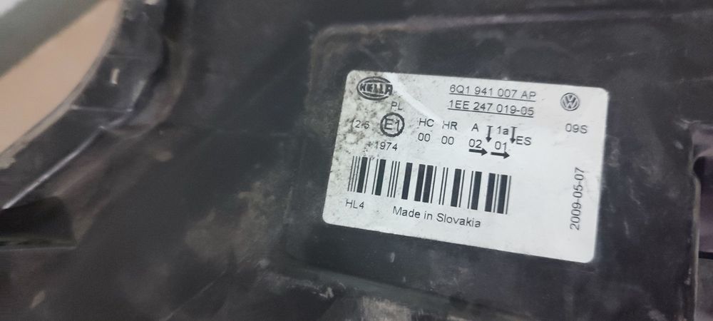 far stanga volkswagen polo