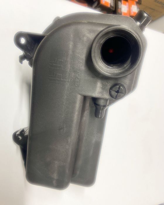 Расширительный бачек БМВ