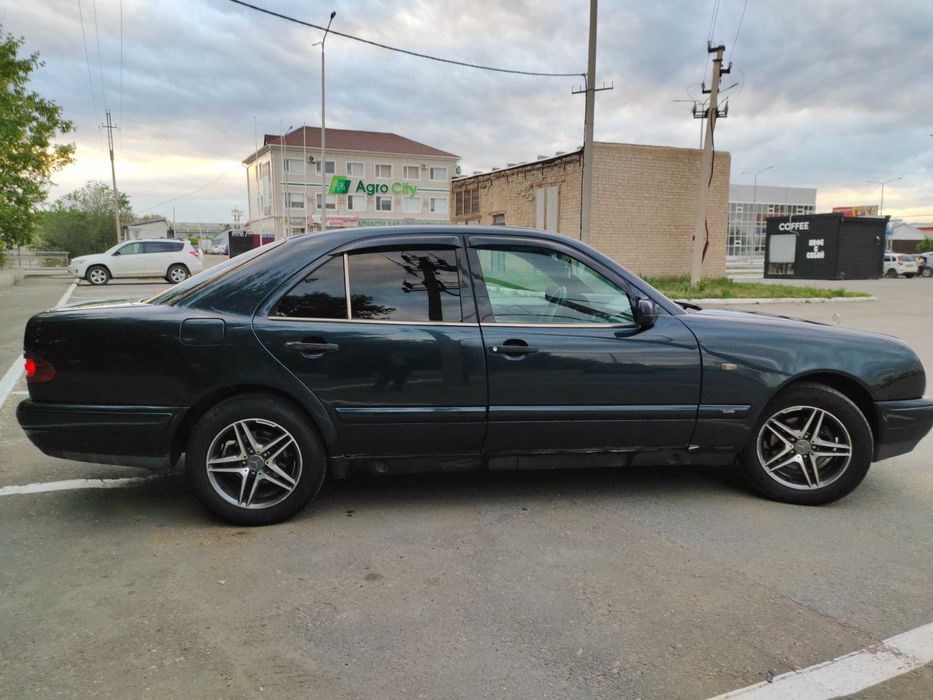 Продам Мерседес w210