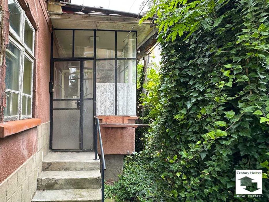 120367 Едноетажна къща за продажба, в центъра на гр. Горна Оряховица