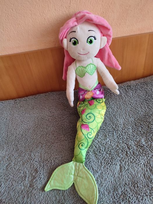 Големи плюшени мечета