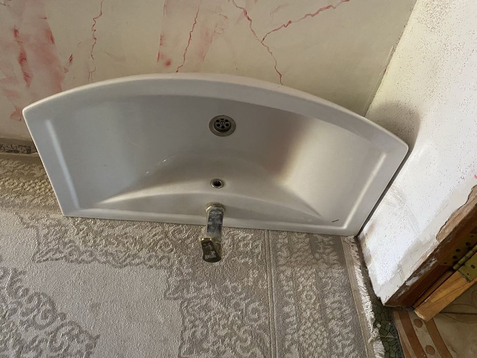 Умывальник в отличном состоянии
