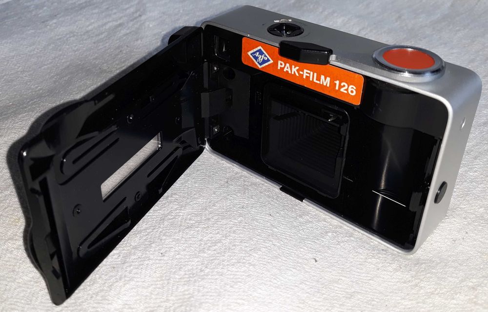 Камера Agfamatic 200 Sensor. 1972