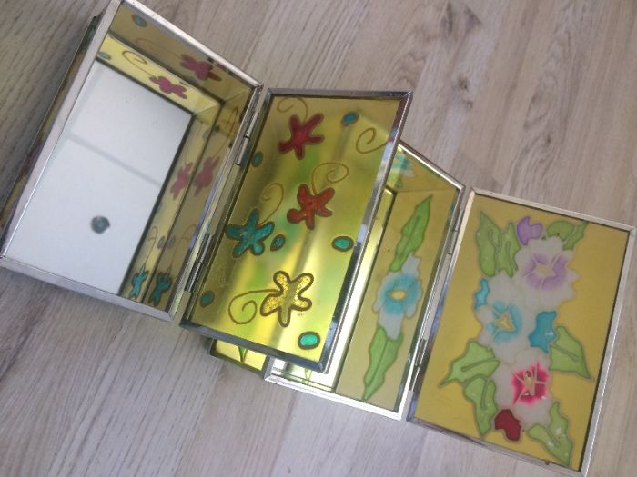 Комплект кутийки за бижута