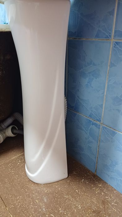 Раковина для ванны керамическая