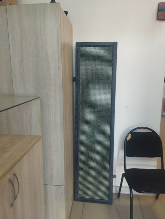 Вывеска бу срочно продается бегущие