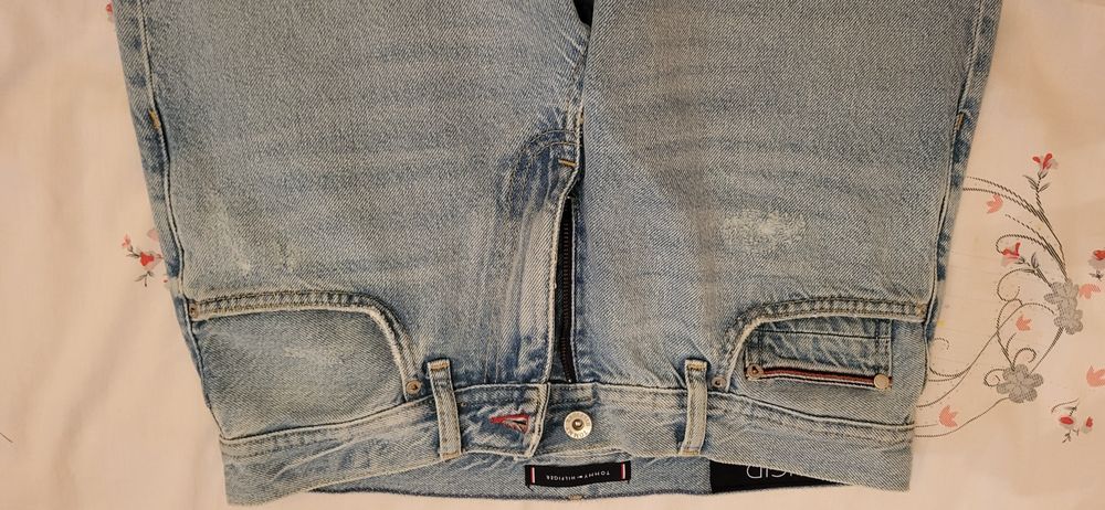 Джинсы летние TOMMY HILFIGER