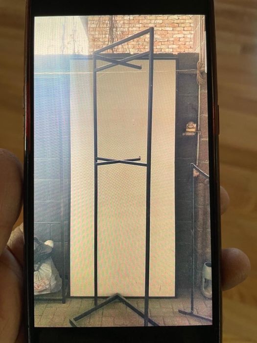Стеллажи для одежды магазинов