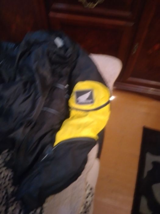 Куртка байкерская.