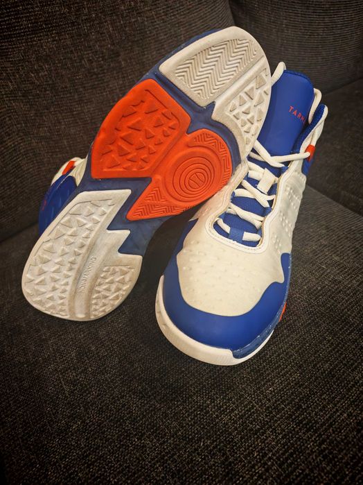 Баскетболни маратонки