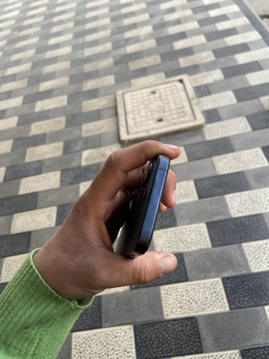 iPhone 15 pro 256 gb LLA