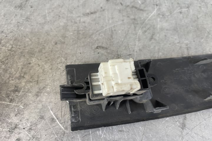 Buton geam pasager fata dreapta 809602X802 / 80960 2X802 Nissan Terra