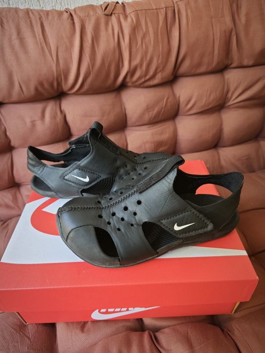 Сандали Nike номер 31