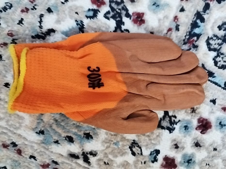 Сатылады Однорозвый комбинезон, Перчатки