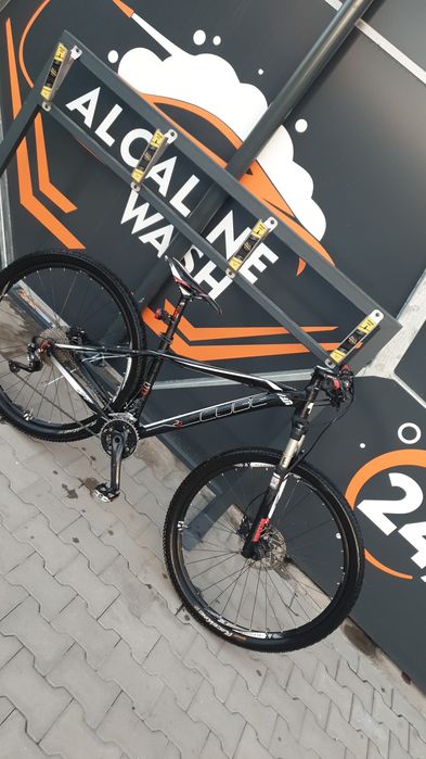 Bicicleta Cube roți 29