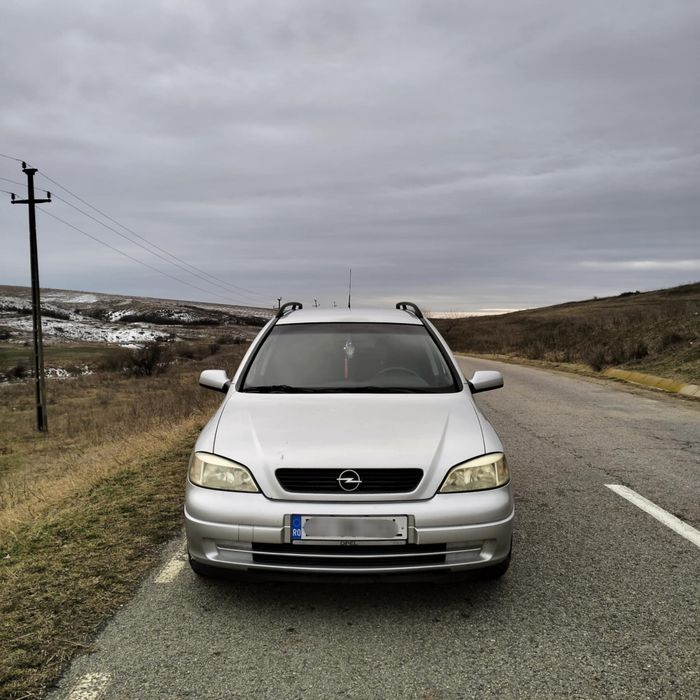 V Â N D     O P E L    A S T R A    G