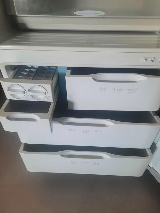 Холодильник Самсунг.