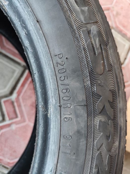 продам шину MARSHAL