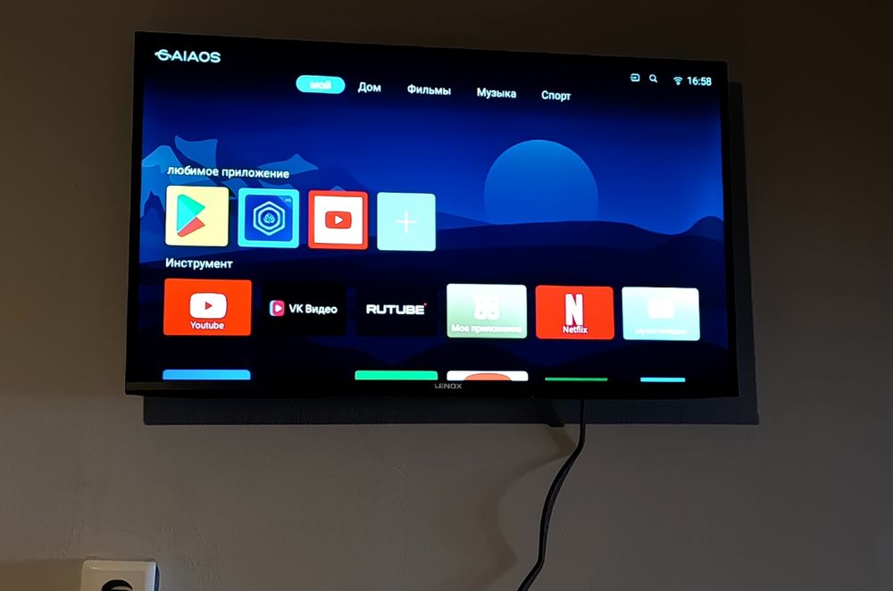 Продаю телевизор smart TV