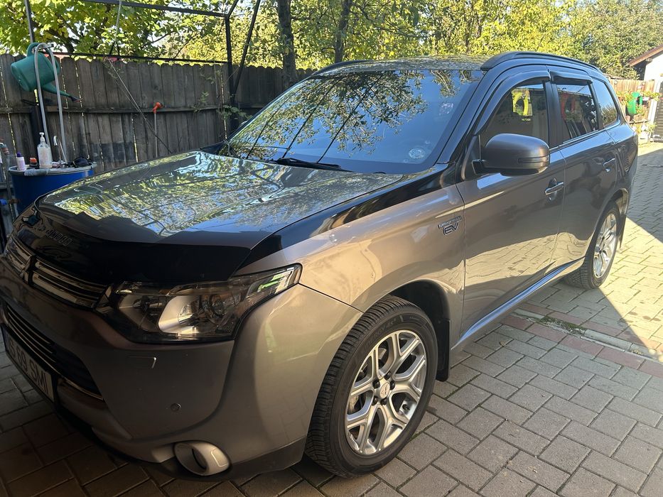 Mitsubishi Outlander PHEV