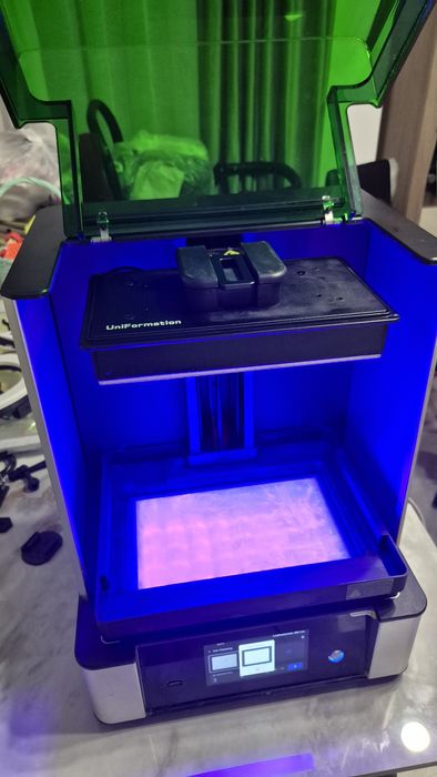 Imprimanta 3d pe rasina Uniformation GK Two