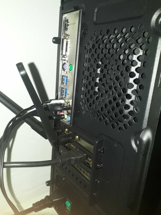 Настолен компютър / AMD Ryzen 5 3600 / Nvidia GTX 1660 SUPER 6GB / 16GB DDR4 / Гаранция